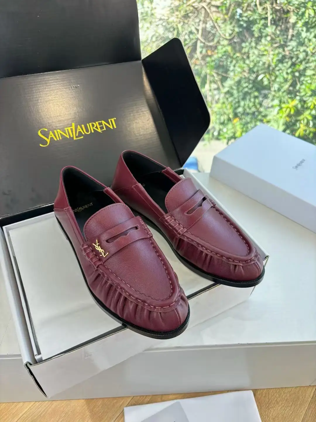 350 men's size ➕ 30 Saint Lauren * YSL Saint Laurent 20