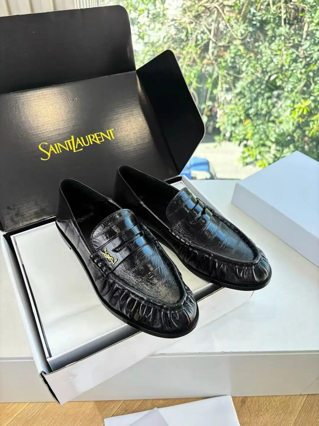 350 men's size ➕ 30 Saint Lauren * YSL Saint Laurent 20