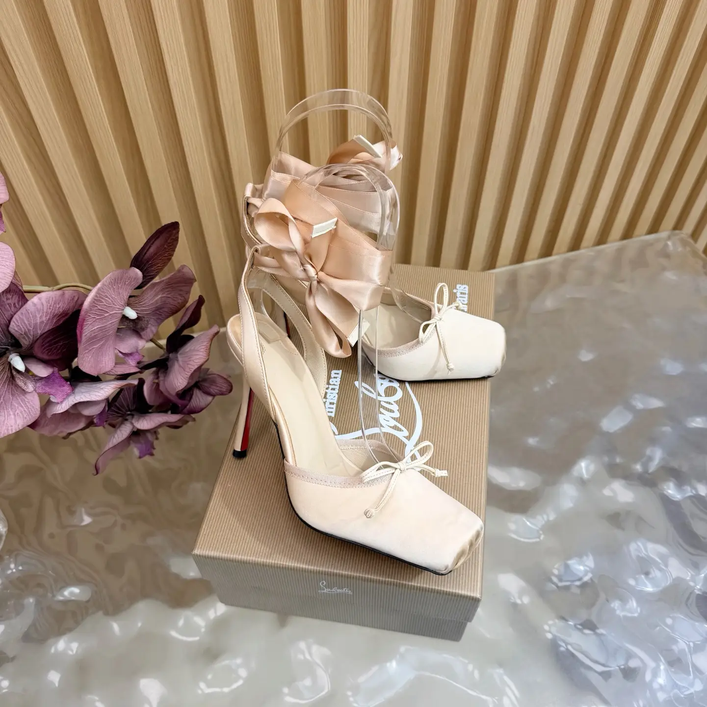 2026 Spring/Summer New Fashion Show Ballet Bow High Heel Sandals
CL red background forever