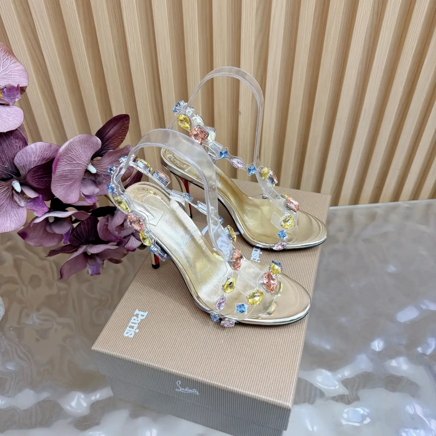 2026 Spring/Summer New Fashion Show Diamond High Heel Sandals
CL red background forever
———