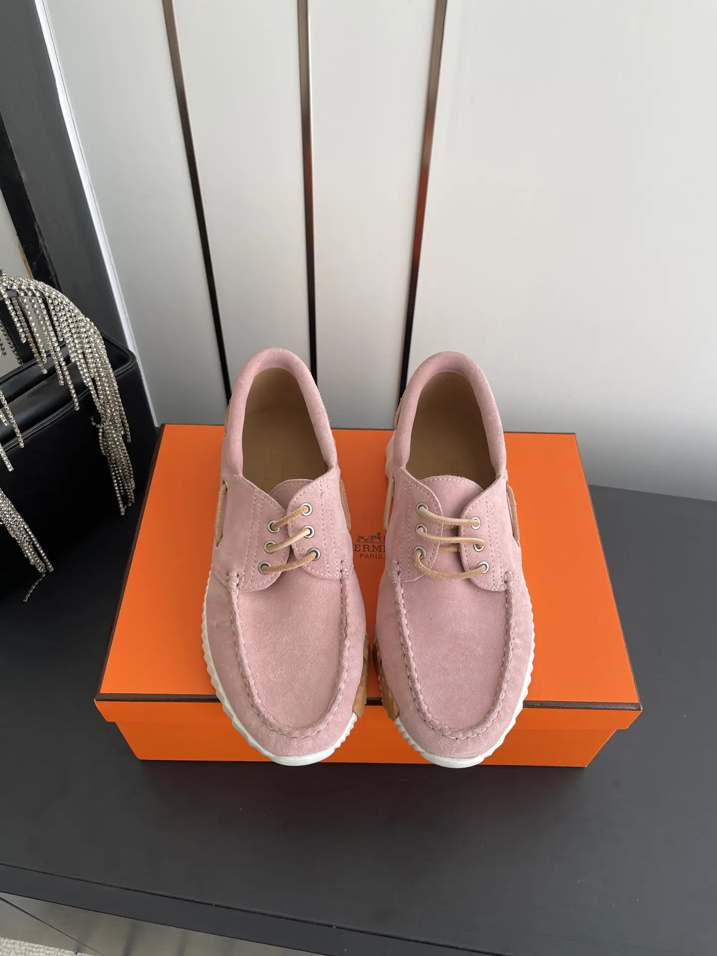 Female P Male 320
Hermes 26ss new model