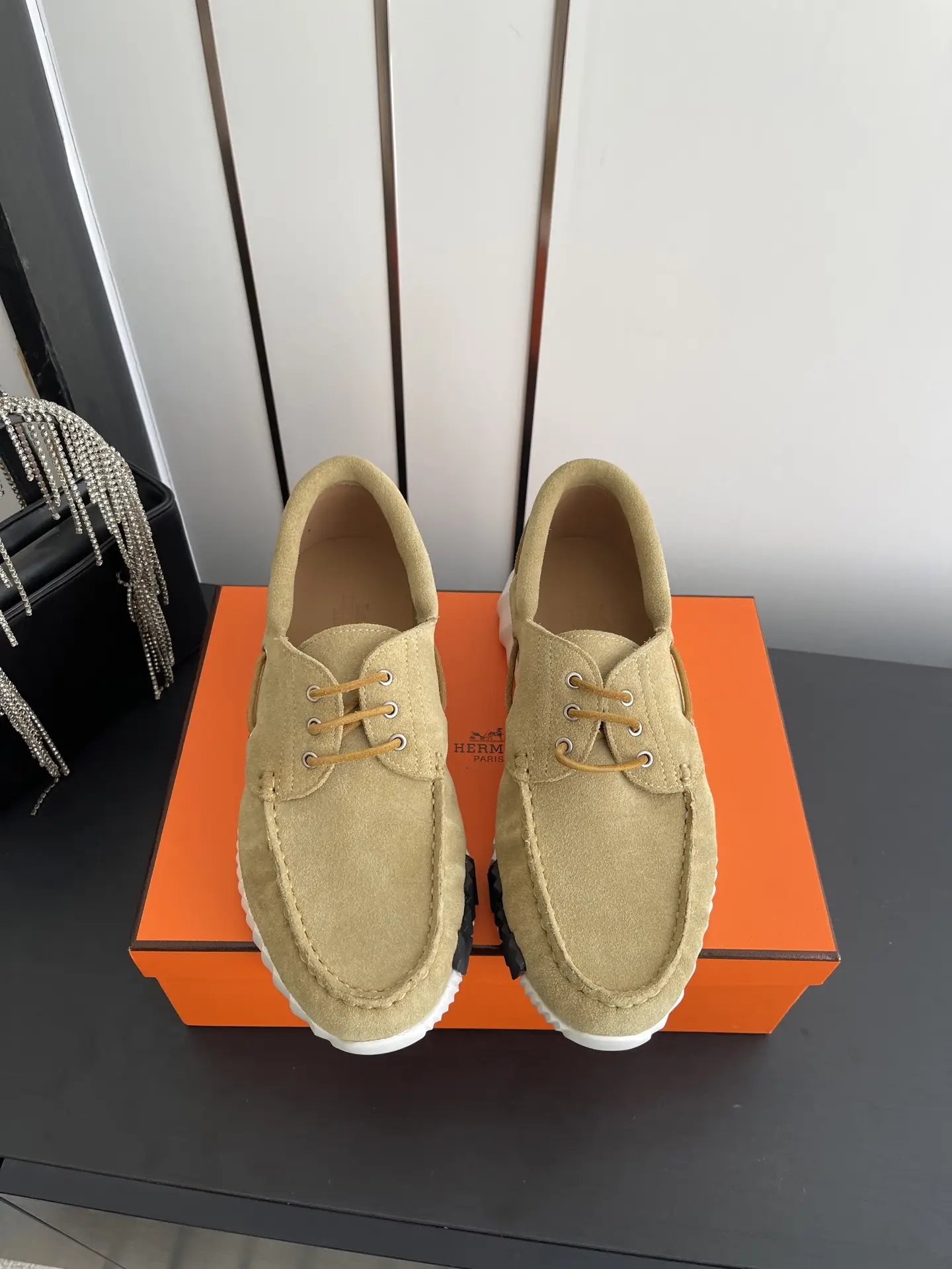 Female P Male 320
Hermes 26ss new model